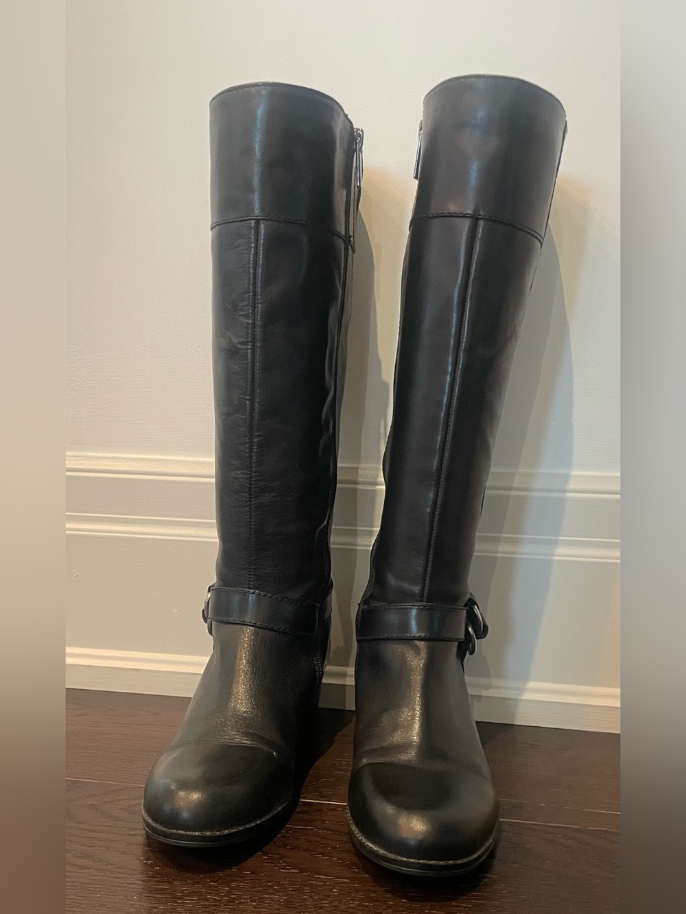 Bandolino Black Leather Riding Style Boots